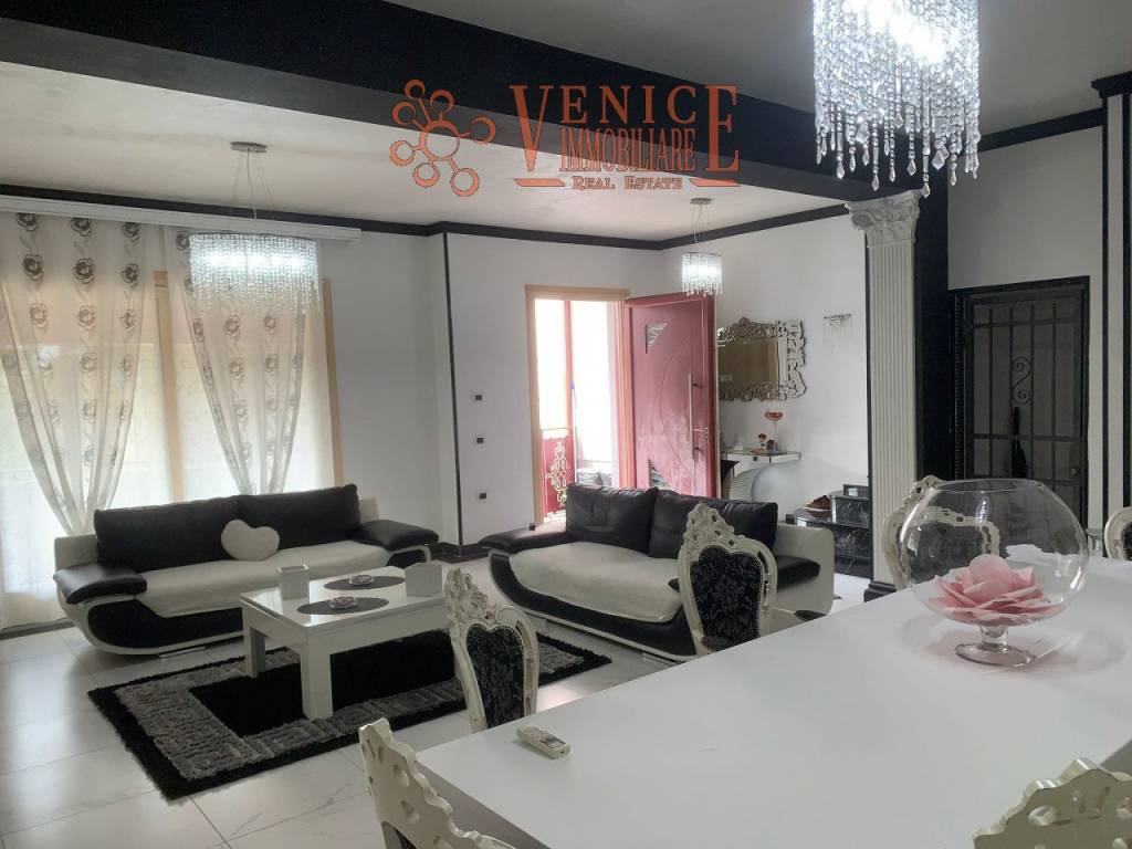 casa indipendente in vendita a Villorba in zona Lancenigo