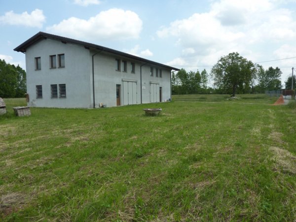 casale in vendita a Villorba in zona Fontane