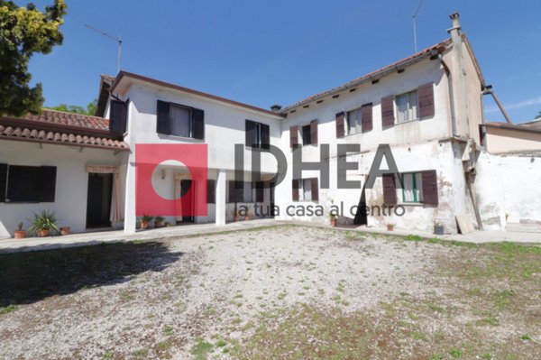 casa indipendente in vendita a Villorba in zona Fontane