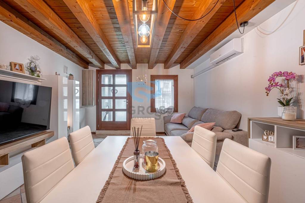 casa indipendente in vendita a Villorba in zona Lancenigo