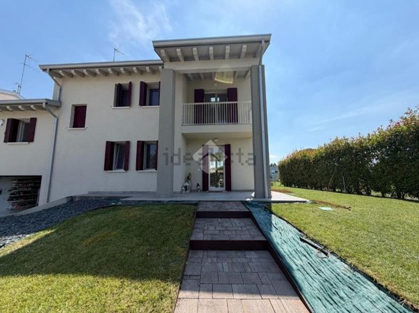 appartamento in vendita a Villorba in zona Lancenigo