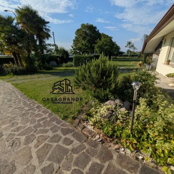 casa indipendente in vendita a Villorba in zona Lancenigo