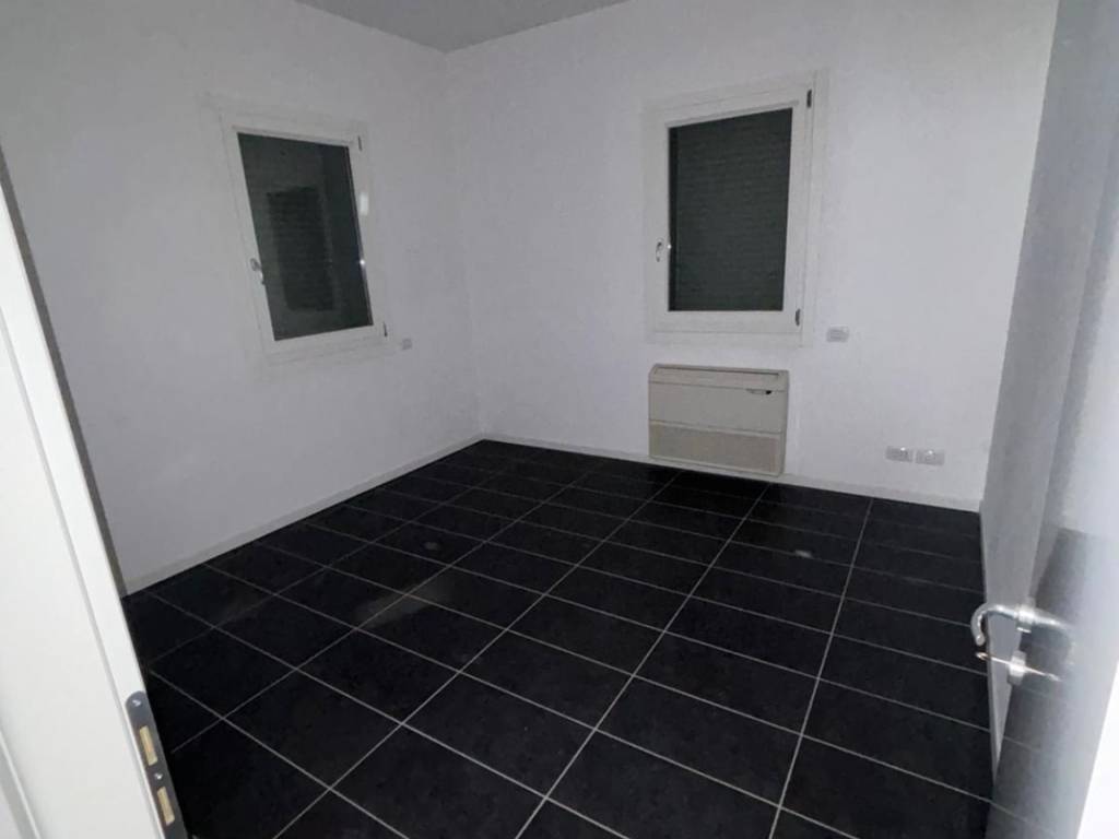 ufficio in vendita a Villorba in zona Carità