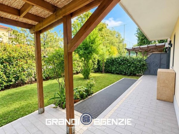 appartamento in vendita a Villorba in zona Lancenigo