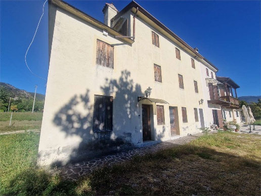 casa indipendente in vendita a Vittorio Veneto