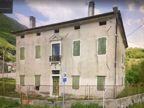 casa indipendente in vendita a Vittorio Veneto