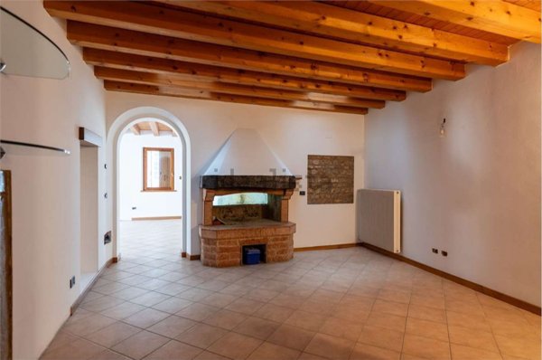 casa indipendente in vendita a Vittorio Veneto