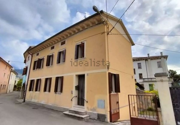 casa indipendente in vendita a Vittorio Veneto