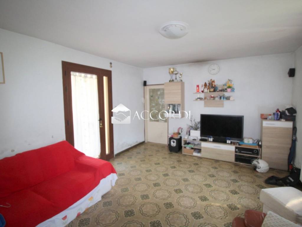 casa indipendente in vendita a Vittorio Veneto