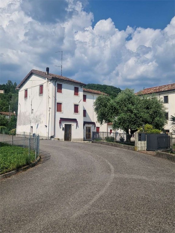 casa indipendente in vendita a Vittorio Veneto