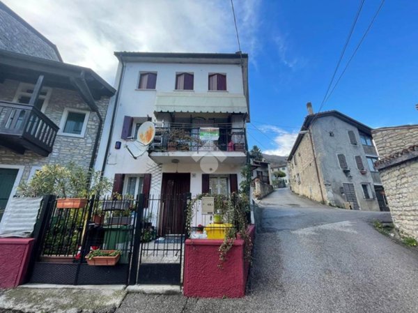 casa indipendente in vendita a Vittorio Veneto