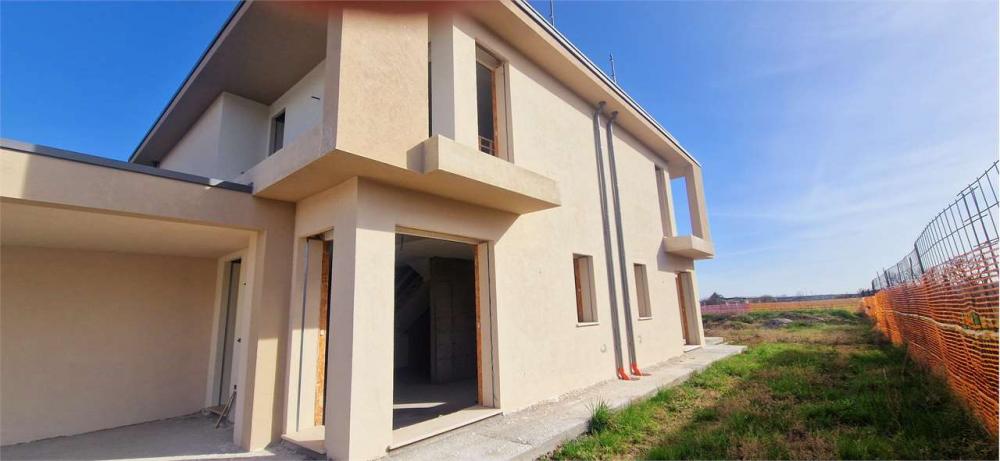 casa indipendente in vendita a Vittorio Veneto