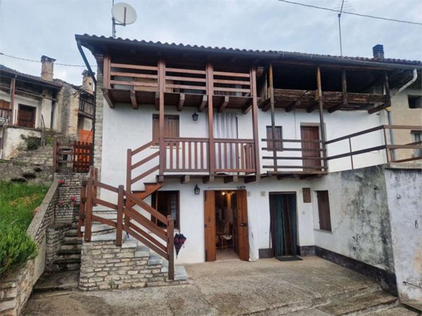 casa indipendente in vendita a Vittorio Veneto