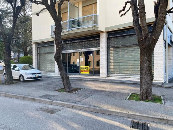 negozio in vendita a Vittorio Veneto