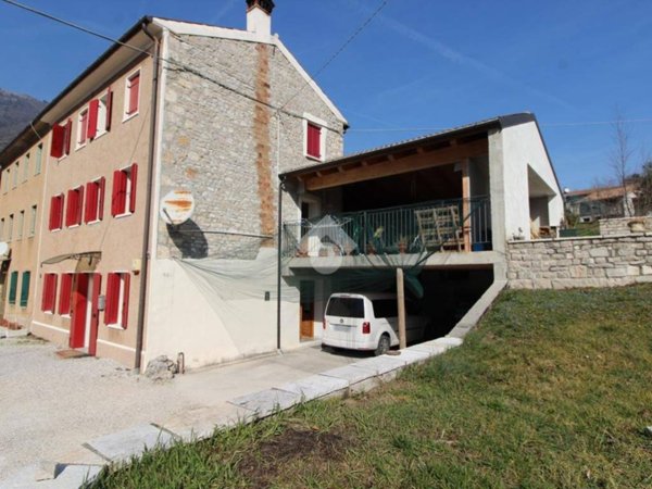 casa indipendente in vendita a Vittorio Veneto