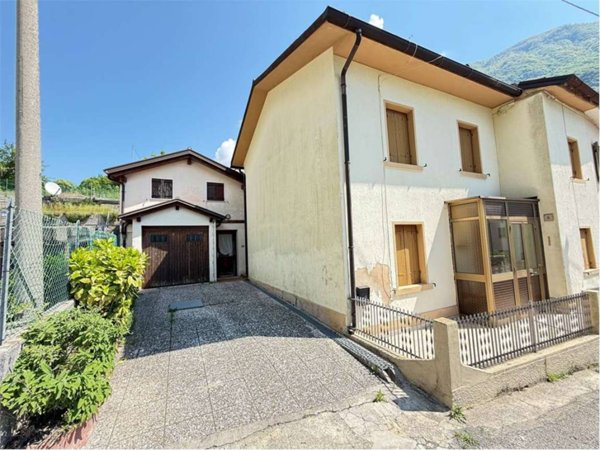 casa indipendente in vendita a Vittorio Veneto