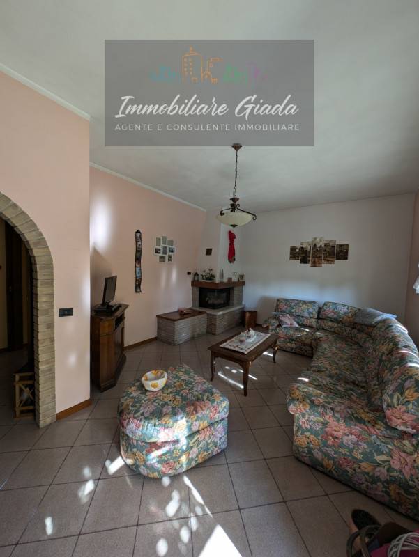 casa indipendente in vendita a Vittorio Veneto