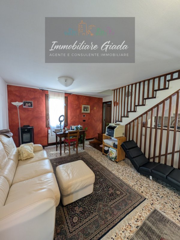casa indipendente in vendita a Vittorio Veneto