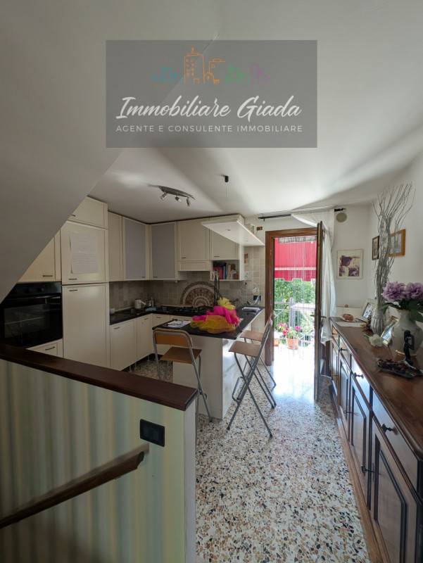casa indipendente in vendita a Vittorio Veneto