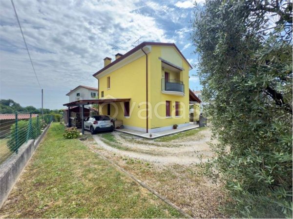 casa indipendente in vendita a Vittorio Veneto