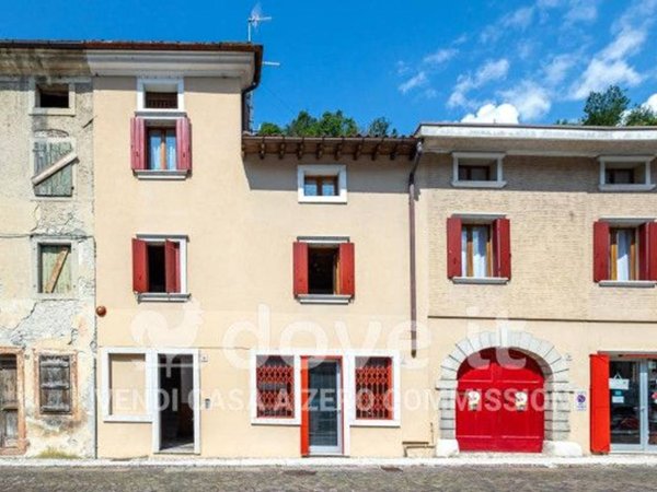 casa indipendente in vendita a Vittorio Veneto