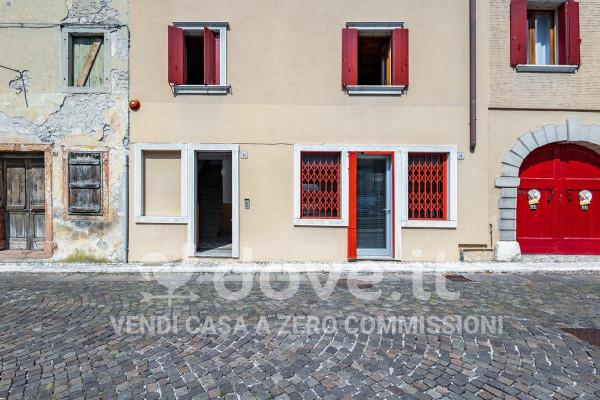 casa indipendente in vendita a Vittorio Veneto