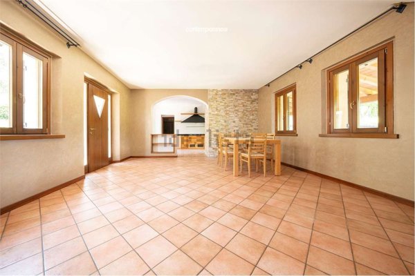 casa indipendente in vendita a Vittorio Veneto