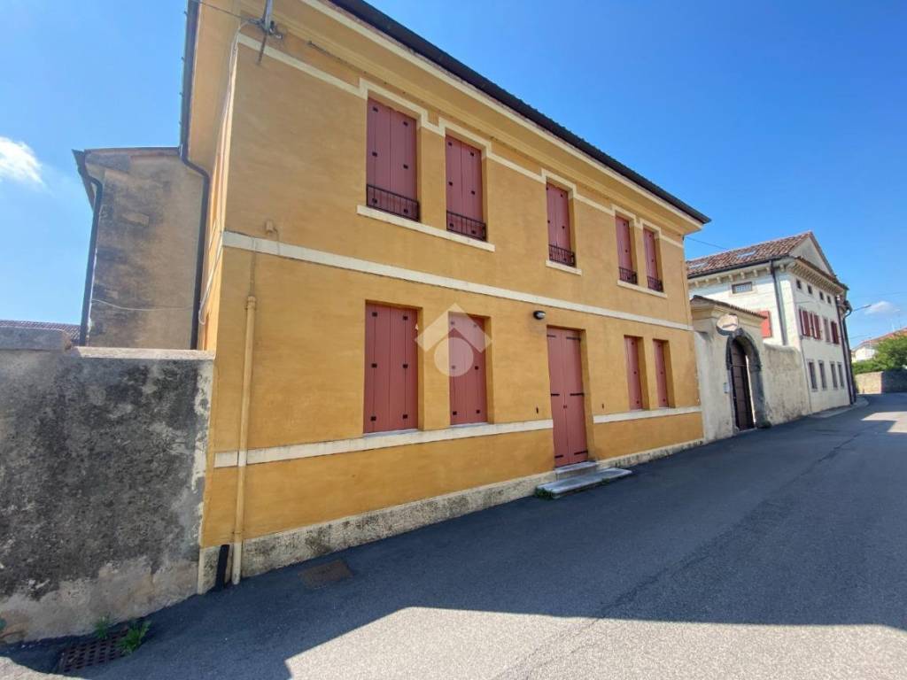 casa indipendente in vendita a Vittorio Veneto