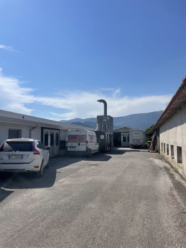 locale di sgombero in vendita a Vittorio Veneto