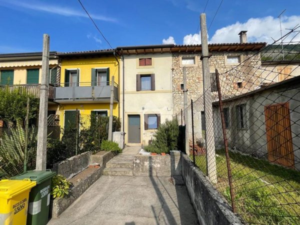 casa indipendente in vendita a Vittorio Veneto