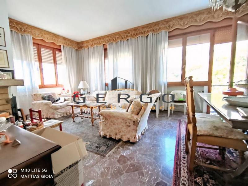 casa indipendente in vendita a Vittorio Veneto