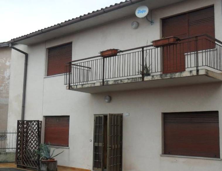 casa indipendente in vendita a Vittorio Veneto