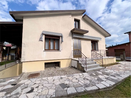 casa indipendente in vendita a Vittorio Veneto