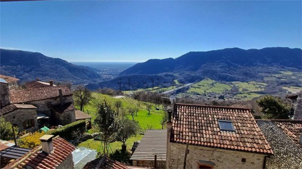 casa indipendente in vendita a Vittorio Veneto