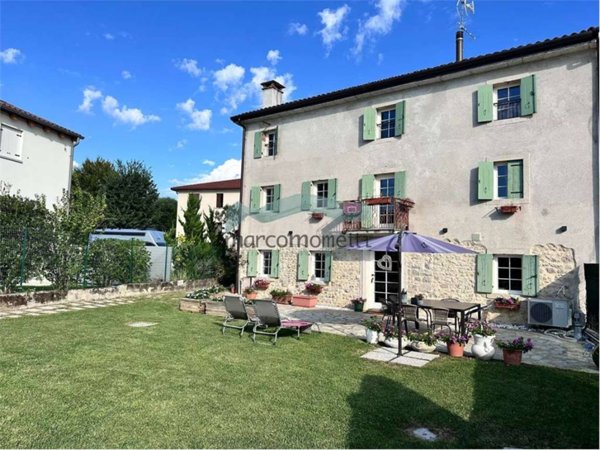 casa indipendente in vendita a Vittorio Veneto