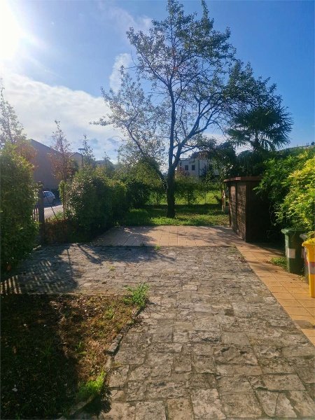 casa indipendente in vendita a Vittorio Veneto