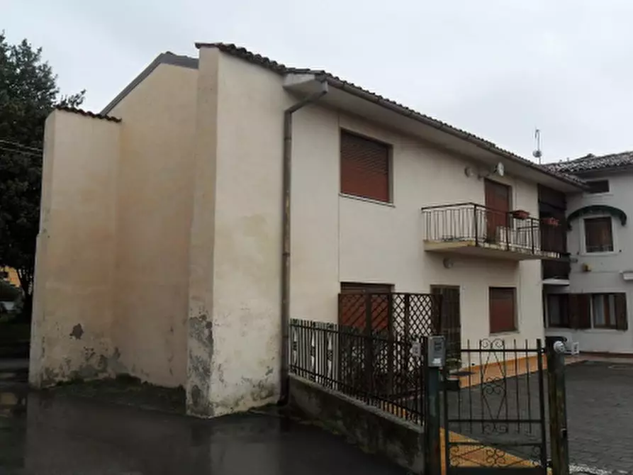 casa indipendente in vendita a Vittorio Veneto