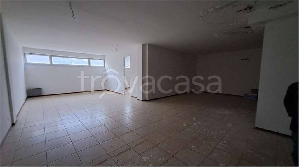 negozio in vendita a Vittorio Veneto