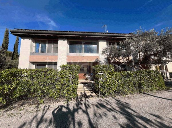 casa indipendente in vendita a Vittorio Veneto