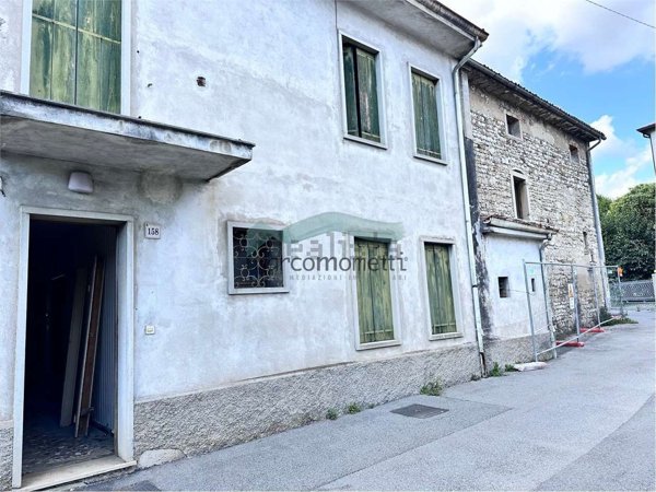 casa indipendente in vendita a Vittorio Veneto