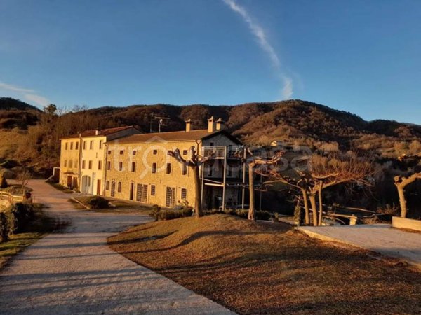 casa indipendente in vendita a Vittorio Veneto