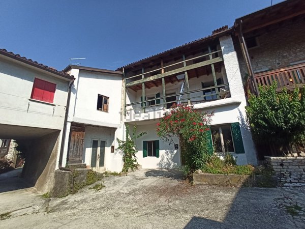 casa indipendente in vendita a Vittorio Veneto