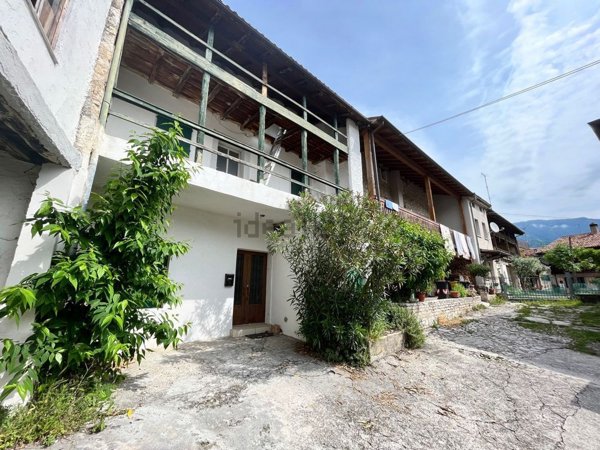 casa indipendente in vendita a Vittorio Veneto
