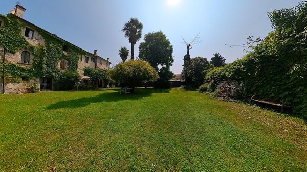 casa indipendente in vendita a Vittorio Veneto