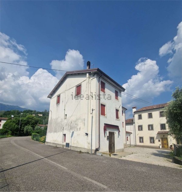 casa indipendente in vendita a Vittorio Veneto