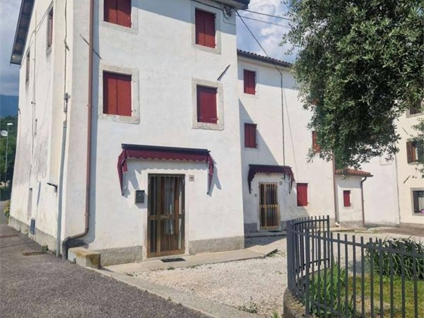 casa indipendente in vendita a Vittorio Veneto