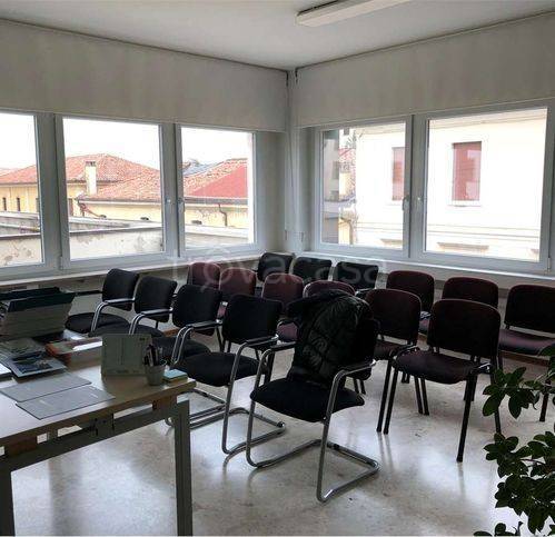 ufficio in vendita a Vittorio Veneto