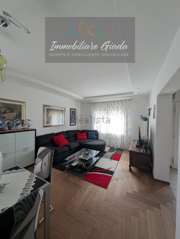 casa indipendente in vendita a Vittorio Veneto