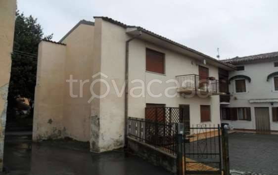 casa indipendente in vendita a Vittorio Veneto