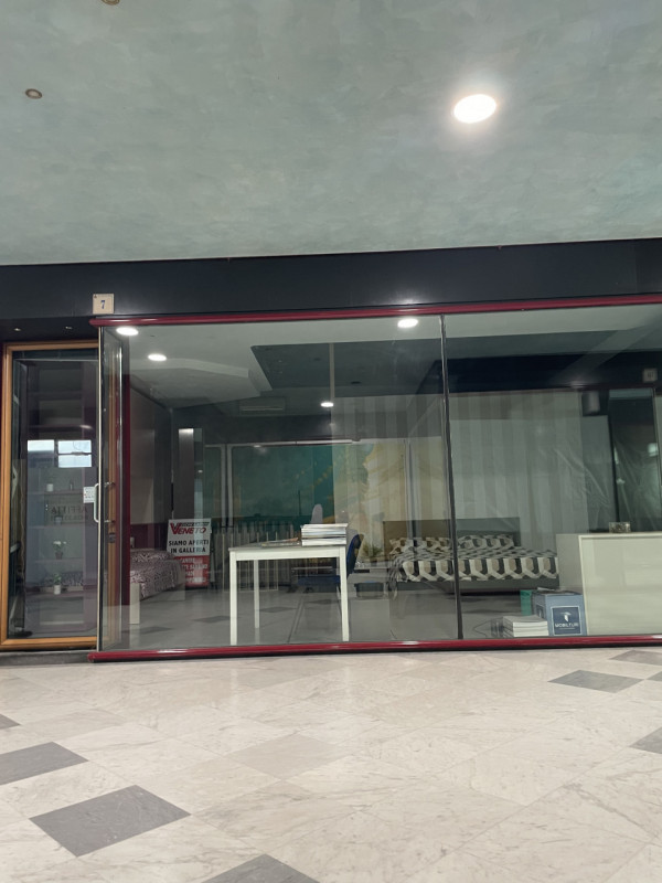 negozio in vendita a Vittorio Veneto